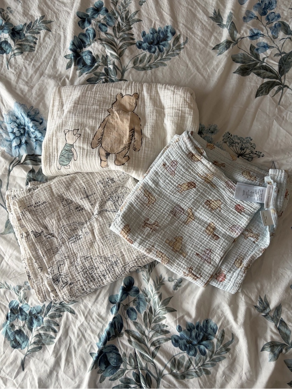 Pottery Barn Kids Winnie-the-Pooh Muslin Swaddle Blankets